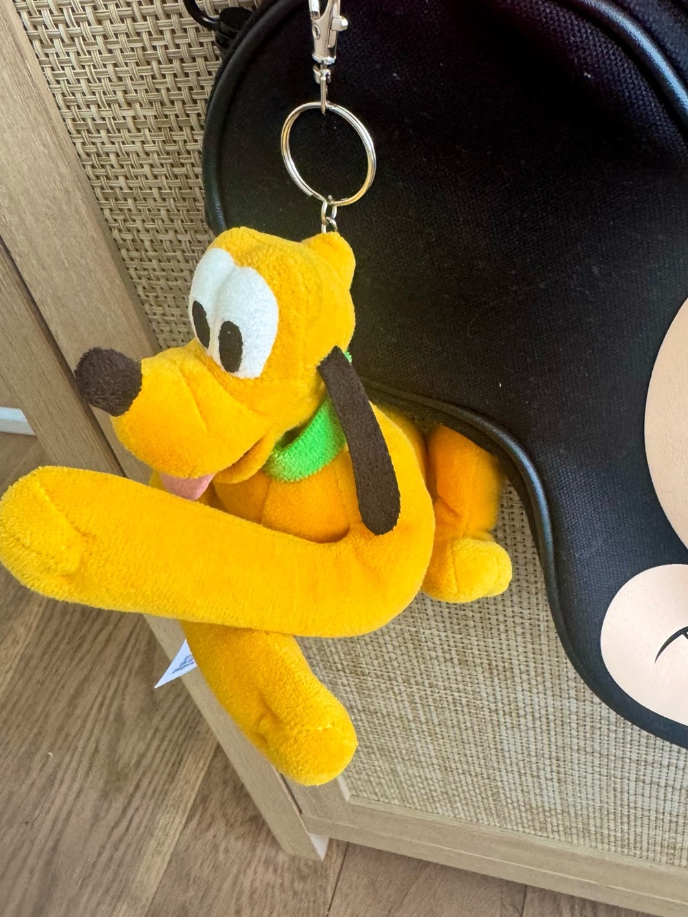 Disney Pluto Plush Keychain Bag Charm - Picture 3 of 6
